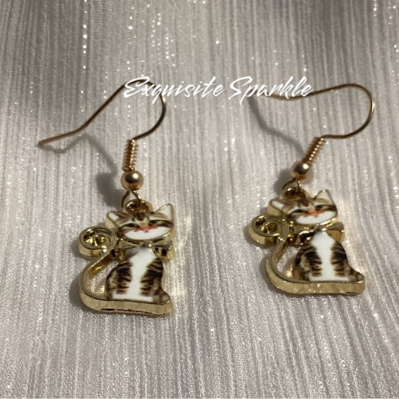 😸Adorable GoldTone Acrylic Tabby Cat Hook Drop Dangle Earrings - Picture 4 of 14